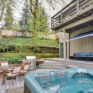 West Linn Vacation Rental With Private Hot Tub Exterior photo