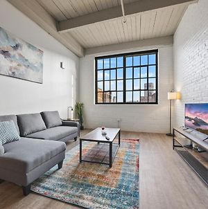 Industrial Loft Apartments In The Beautiful Superior Building Minutes From Firstenergy Stadium 217 Cleveland Exterior photo