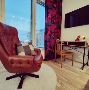 Ydinkeskustassa, Uusi Yksio+ Autohallipaikka Apartment Tampere Exterior photo