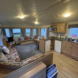 Charming 3-Bed Static Caravan In Porthcawl Apartment Exterior photo