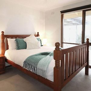 Charming 3 Bedroom Retreat With Beautiful Yard Ocean Grove Exterior photo