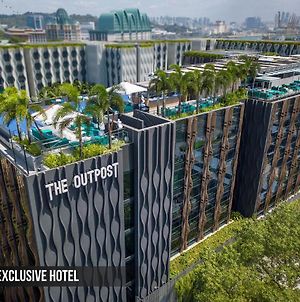 The Outpost Hotel Sentosa By Far East Hospitality Singapore Exterior photo