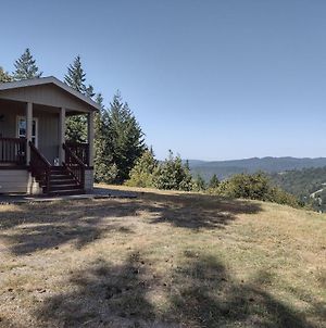 Tranquil Home, Mountain Views Garberville Exterior photo