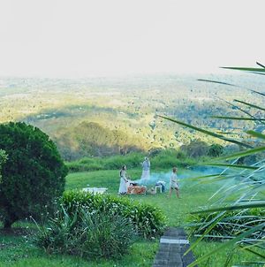 Beautiful Hinterland Retreat - A Family Retreat With Gorgeous Hinterland Views Villa Montville Exterior photo