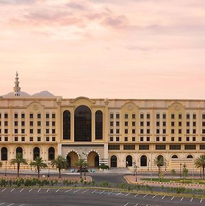 Four Points By Sheraton Makkah Al Naseem Hotel Mecca Exterior photo