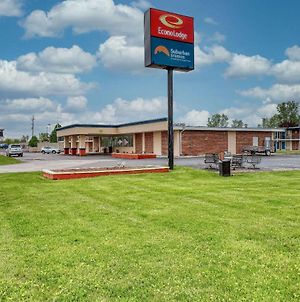 Suburban Extended Stay Hotel Neenah Exterior photo