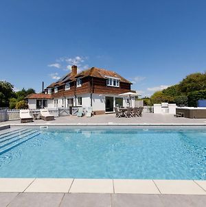 Ultimate Beach House With Pool In West Wittering Exterior photo