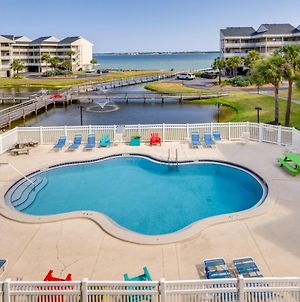 Pensacola Snowbird Retreat With Pool Access! Apartment Pensacola Beach Exterior photo