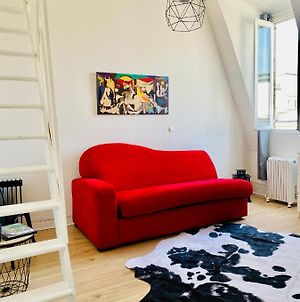 Joli Appartement D'Une Chambre En Mezzanine - Paris Exterior photo