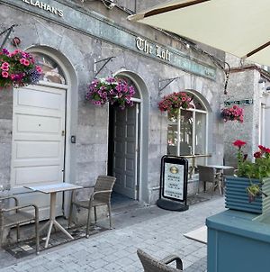 The Loft- Bar, Restaurant & Guesthouse Ballina  Exterior photo
