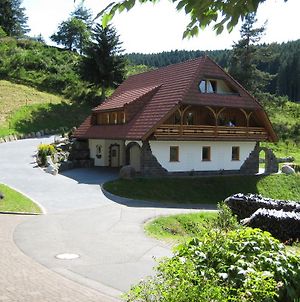 Holzbildhauerei Kammerer Apartment Triberg im Schwarzwald Exterior photo