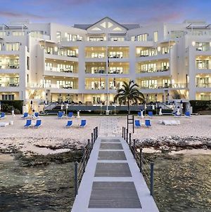 Rum Point Club Resort - Luxury Beachfront Penthouses Dog City Exterior photo