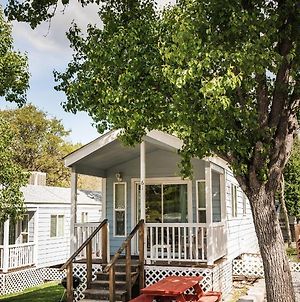 Mountain Gate Rv Park And Cottages Redding Exterior photo