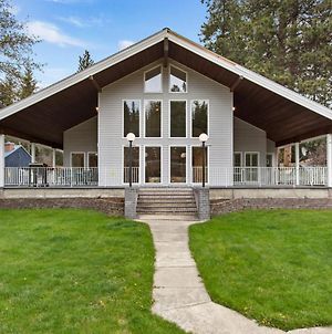 Harbor Island - Spacious Waterfront Home With Dock Coeur d'Alene Exterior photo