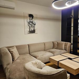 Adav Luxus Apartment Visoko Exterior photo