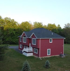 The Cherry House Four Bedroom Home For Vacations Highland Exterior photo