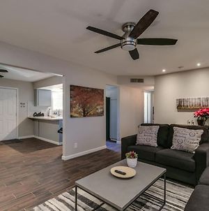 Remodeled Tempe Home In Prime Location Exterior photo