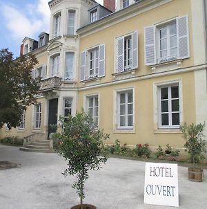Hotel Le Saint Martin Sable-sur-Sarthe Exterior photo