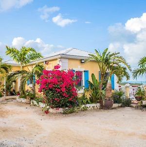Chalk Sound Cottage With Pool Kayak And Paddleboard Providenciales Exterior photo