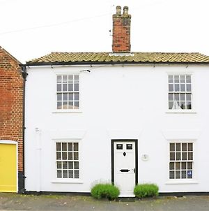 White Cottage Southwold Exterior photo