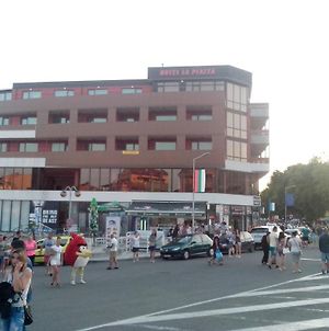 La Piazza Aparthotel Primorsko Exterior photo