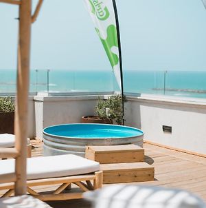 The Seven Seas Tel Aviv Hotel Exterior photo