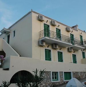 Nikos -Dimitris Apartments Spetses Island Exterior photo