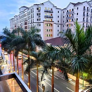 One Palm Tree Villas Airport Budget Apartment Manila Exterior photo