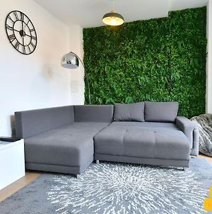 Bright Amelia Lodge - 2 Bed 1 Bath With Superfast Wifi And Netflix In The Heart Of London Exterior photo