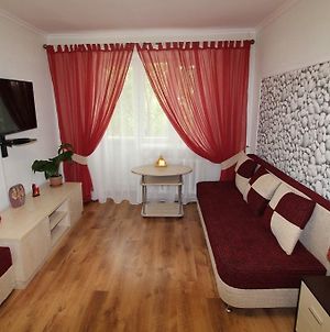 Nadezhda Apartment On Abaya 59 Almaty Room photo