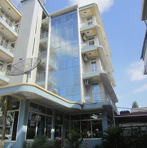 The Dreamer Hotel Dar es Salaam Exterior photo