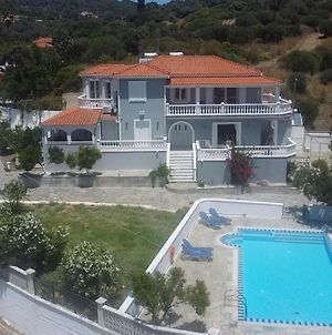 Villa Karras Pythagoreio  Exterior photo
