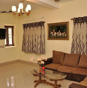 Srirangam Homestay Tiruchirappalli Room photo