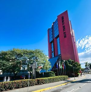 Blue Tree Towers Joinville Hotel Exterior photo