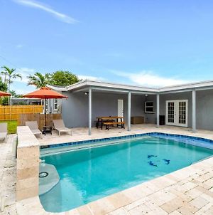 Hidden Gem 4 Bedroom Home With Private Pool & Game Room Fort Lauderdale Exterior photo