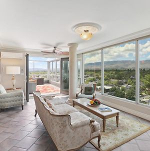 Elegant Reno Penthouse With Great Views - Near Dtwn! Apartment Exterior photo
