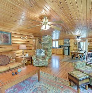 Peaceful Grantsburg Log Cabin With Patio And Fire Pit! Villa Exterior photo