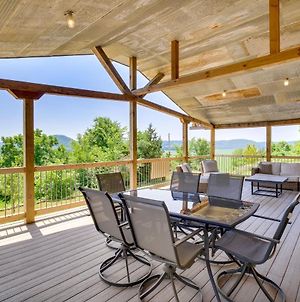 New Albin Vacation Rental With Fire Pit And Views! Exterior photo