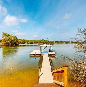 Mandalay Lake Lanier Getaway Gainesville Exterior photo