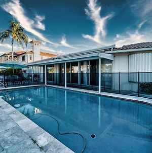 Waterfront Villa Heated Pool Spa Walk To Beach Fort Lauderdale Exterior photo