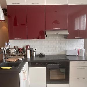 Jouny'S Lovely 1 Bedroom Apartment, 38M2 Fully Furnished Courbevoie Exterior photo