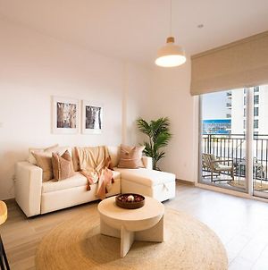 1 Bedroom Apartment By Voyage Abu Dhabi Exterior photo