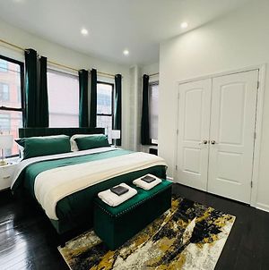 Stunning Emerald New York Exterior photo