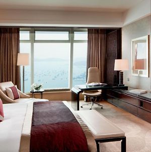 The Ritz-Carlton Hong Kong Hotel Exterior photo