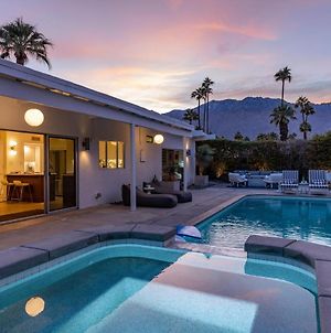 Mid Century Mood House Villa Palm Springs Exterior photo
