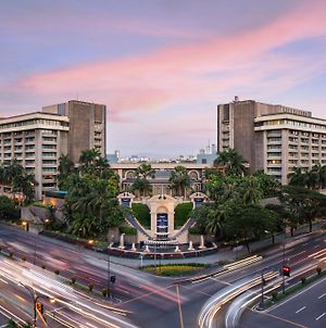 The Peninsula Manila Hotel Exterior photo