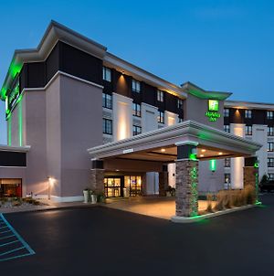 Holiday Inn Milwaukee Riverfront, An Ihg Hotel Exterior photo