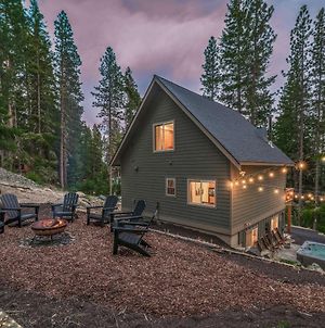 Ronald Cabin Retreat With Hot Tub And Outdoor Oasis! Villa Exterior photo