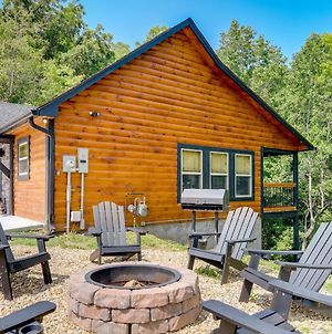 Sevierville Cabin Escape With Private Hot Tub! Exterior photo