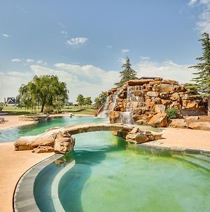 Edmond Vacation Rental With Pool And Hot Tub! Exterior photo